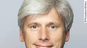 Mandy Wolf ist Leiterin Kommunikation und Marketing der Paracelsus-Kliniken 