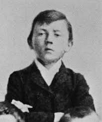 Diketahui barisan aritmatika dengan suku kedua 8 dan suku kesepuluh 24, suku keduapuluh lima barisan aritmatika tersebut adalah.a. Seperti Apa Hitler Saat Kecil Biografi Adolf Hitler