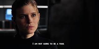 Is it true that in the ultimate comics, johnny was there when peter died?  And how did he take it?