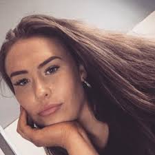 demi higgins (@demihiggins8)