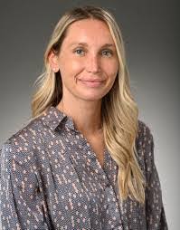 Elizabeth Castaldi's Instagram, Twitter & Facebook