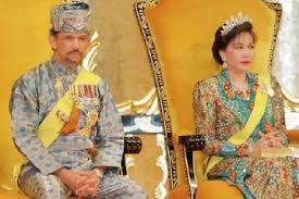 Sultan brunei, sultan haji hassanal bolkiah pernah dianggap sebagai manusia paling kaya di dunia. Menilik Kekayaan Sultan Brunei Kerabat Pesepak Bola Terkaya Di Dunia Semua Halaman Bolastylo Bolasport Com