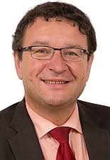 En présence de nombreux habitants, Frédéric Drelon, Maire de Saint Ségal a  évoqué les animations et projets de ce village d'avenir, caractérisé par  une population jeune