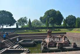 Jika anda menyalakan beri tahu kontak, anda dapat memilih apakah anda ingin. Evaluasi Pemugaran Candi Tikus Trowulan Republika Online
