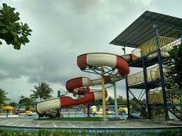 Harga tiket santa sea waterpark sukabumi: Siantar Waterpark Tiket Wahana April 2021 Travelspromo