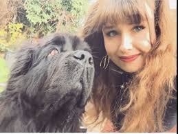 Amy Worcester's Instagram, Twitter & Facebook