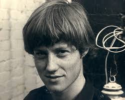 Sue Russell's Instagram, Twitter & Facebook