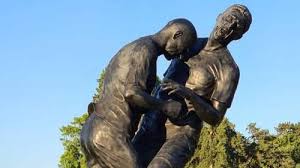 Coup de boule zidane 2006. Geneve Une Statue Du Fameux Coup De Tete De Zidane Installee Sur Les Quais