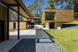Find a wide variety of carport some ideas and methods to motivate your remodel. Photo 30 Of 97 In Exterior Brick Mid Century Photos From Before After A Glass Bridge Links An Alabama Midcentury To A Strategic Expansion Dwell
