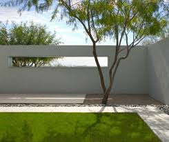 Moderne Gartenzaune Schaffen Sichtschutz Im Aussenbereich Minimalistischer Garten Moderne Landschaftsgestaltung Terassenentwurf
