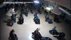 Kokomo Harley Davidson Robbery Caught On Surveillance As Burglars Ride Motorcycles Out Of Dealership Showroom Abc7 Chicago
