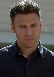 Ryan Guzman Teases 'Hopeful' Eddie Diaz & 9-1-1 Season 7 Humor