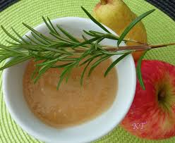 Le Thermomix De Kitty Compote Pommes Poires Romarin Compote Pomme Poire Compote De Pomme Recette Compote De Pomme