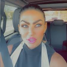 My name is KATE CASTRO. Follow your dreams ♠️, #singersongwriter #intuition  #inthekitchen #followyourdreams