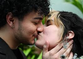 🌿✨HOOD OPULENCE ✨🤎 July 10-August 25 (4-6pm)