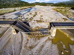 Από αυτά 33 αναλογούν στην περιφερειακή ενότητα ρόδου, οκτώ στην πε κω και τρια στην πε καλύμνου. Dhmoprateitai Entos Twn Hmerwn H Nea Gefyra Ths E O Rodoy Lindoy Sthn 8esh Xaraki Xrhma Toyrismos Money Tourism Gr