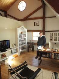 The "Kelly Barn" becomes the Damon home