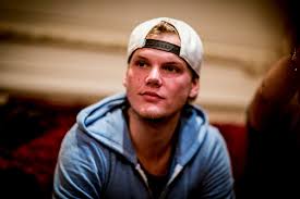 Photo de Avicii Images?q=tbn:ANd9GcS-d0v35_zuRAzlIm1YbKdHom3TyhZb2-zudWwFB93kz_4hVNUi