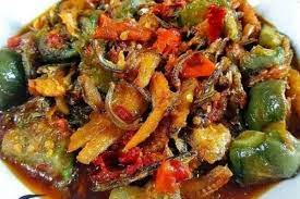 Tambahkan air sedikit demi sedikit, uleni hingga jadi adonan kental dan lengket. Resep Membuat Sambal Terung Ikan Asin Dijamin Bikin Lidah Bergoyang