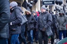 Serwis z aktualnymi informacjami dla frankowiczów. Kredyty We Frankach Szwajcarskich Kurs Waluty Idzie W Gore Rosna Raty Ale Frankowicze Znalezli Sposob By Zawiesic Ich Splate 18 11 2020 Strefa Biznesu
