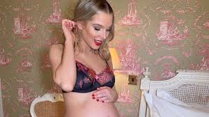 She is afraid of heights, also known as acrophobia. Nach Baby Nummer Drei Will Helen Flanagan Kein Kind Mehr Promiflash De