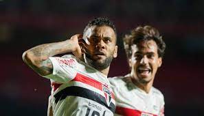 São paulo futebol clube (conhecido apenas por são paulo e cujo acrônimo é spfc) é uma associação esportiva brasileira da cidade de são paulo, capital do estado homônimo.foi fundado em 25 de janeiro de 1930, 1 tendo interrompido suas atividades em maio de 1935, e as retomado em dezembro do mesmo ano. Sao Paulo Fc Fortaleza Wettquoten Tipp Serie A Brasilien 2020
