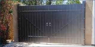 Shadowbox fencing can be arched, scalloped, or have a cap board added for optional detail. Welded Enclosure Fence Gate System Fence Wall And Gate Our Products Eastern Metal Supply
