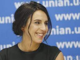 Photo 384.jpg 3,264 × 4,928; U Dzhamaly Prokommentirovali Ee Vystupleniya V Rf V 2014 Godu