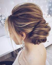 This Chic French Updo Hairstyle Perfect For Any Wedding Venue Hair Styles Great Hair Hairstyle
