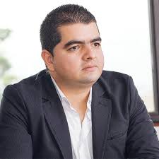 Exrector de la Universidad de Medellín, Néstor Hincapié, condenado a  prisión por fraude en título de exsenador Julián Bedoya