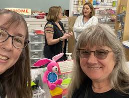 fyi.. ben franklin crafts is going out of business. close 27th of sept thru  sept 29. reopen sept 30th to prepare for this closing sale. liquidating  entire stock of hobbies, crafts &