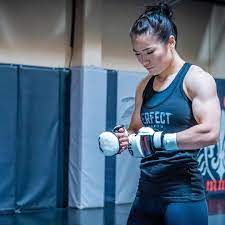 I hope in the future there will be more young generations. Weili Zhang å¼ ä¼Ÿä¸½ On Instagram My Mind Is Always Training Stayhome Chinastrong Teamperfect In 2020 Martial Arts Mma Martial