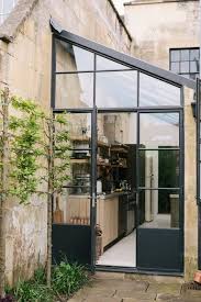 Cet espace bénéficie de l'ouverture zénithale et de grandes baies vitrées. Installer La Cuisine Dans La Veranda Exemples Reussis Du Genre Cote Maison