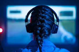 Nascar races are loud, with decibel levels that can rival the roar of an airplane engine. The 6 Best Headphones For Sim Racing Ultimate Guide Fpsbible