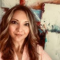 Jillian Hicks's Instagram, Twitter & Facebook