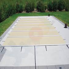 The products come with strong bases to these replacement pool covers are not just a fun and exciting activity for people but also for your pets. Walter Walu Pool Evolution Rollschutzabdeckung 3 4 X 5 4 M Rechte