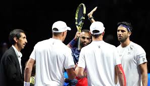 En el primer set los colombianos se notaron confundidos e imprecisos, por lo que los neozelandeses aprovecharon la oportunidad para lograr un rápido quiebre de servicio y de esta manera tomar ventaja. En Vivo Juan Sebastian Cabal Robert Farah Vs Hermanos Bryan Antena 2