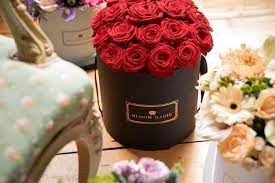 Whoever said flowers should be in bouquets? Parisian Hatbox Flowers Flower Delivery Bloom Magic