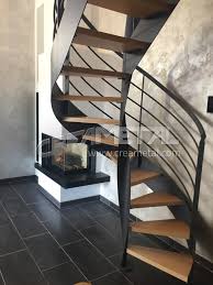 • marches larges de 53cm avec bandes en caoutchouc auto adhésives. Etude Et Fabrication Escalier Helicoidal Sur Mesure En Acier Bois Proche De Lyon St Exupery 69 Creametal