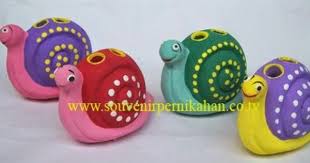 Jual Souvenir Tempat Pensil Khas Jogjakarta Tempat Pensil Pensil Tempat