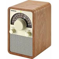 Model One Bluetooth Am Fm Table Radio In 2020 Wooden Cabinets Radio Home Theater Receiver