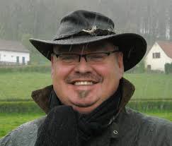 Over Jan Brand van B-On-The-Move