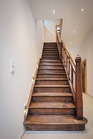 Historische Treppe Neu Aufbereitet Umbau Und Instandsetzung Eines Denkmalgeschutzten Fachwerkhauses Restauration Trepp Fachwerkhauser Treppe Altbau Ideen