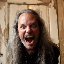 Does anyone LIKE the sound of a 4-string bass with B E A D strings and  tuning? My practice cheapo I got for keeping in my Semi-truck is a  4-string. On my