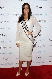 Paulina vega busca concienciar al público sobre la detección temprana del virus. Paulina Vega Project Sunshine Event Famousfix Page 2