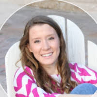 Emma Knox's Instagram, Twitter & Facebook