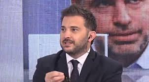 La polémica se inició el fin de semana, cuando una mujer filmó y subió a las redes sociales un video en el que increpó a diego brancatelli por estar de vacaciones junto a su familia en miami. Diego Brancatelli Tiene Coronavirus Y Parte Del Panel De Intratables Esta Aislado Diario 26
