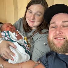 Hi my dear friend is searching for his mother and dad. They live in  Burnsville NC. Their name is Red & Roseanne Hays. We last heard from them  Thursday September 26th. If