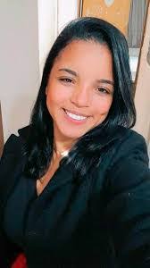 Stephanie Araujo's Instagram, Twitter & Facebook