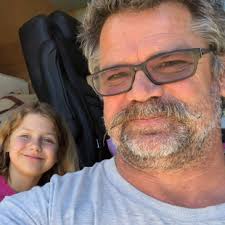 RISING DESIGN & CONSTRUCTION